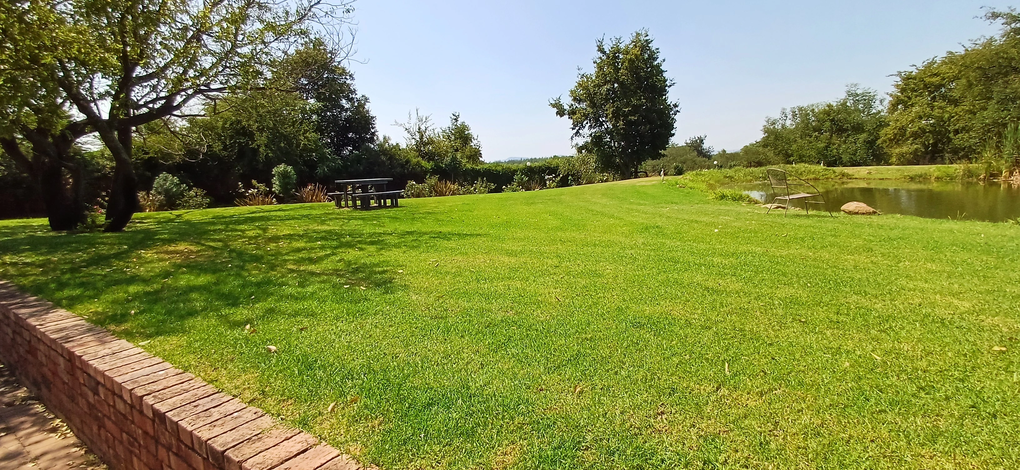 Elegant Functions at Bush Loerie's Reception Hall